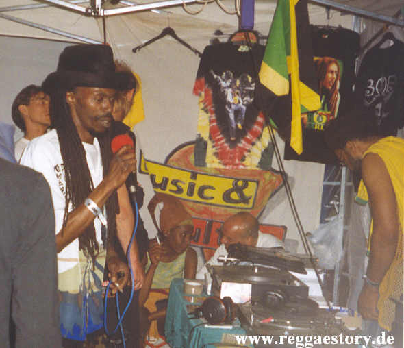 Jazzbo Victor - Amharic