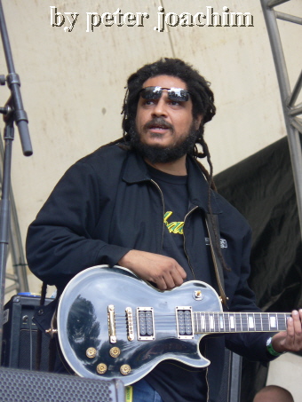Roots Radics