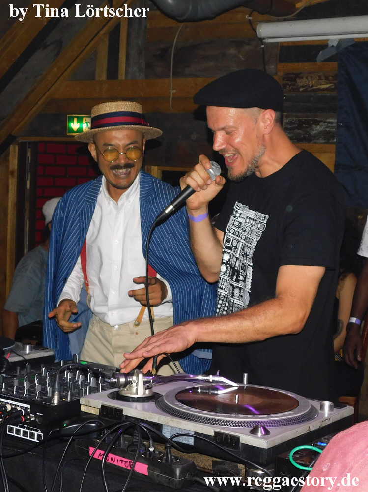 Yugo Taguchi & Longfingah - Buyreggae Record Shop