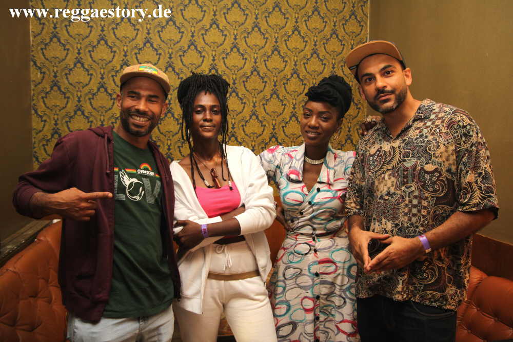Hempress Sativa + Aza Lineage + Blessed Love - Lido Berlin