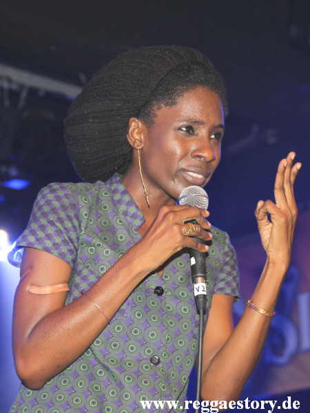 Jah9