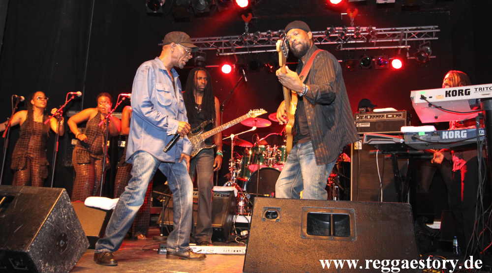 Beres Hammond & Harmony House Band