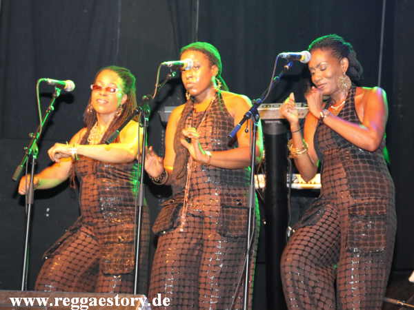 bei Harmony House Band