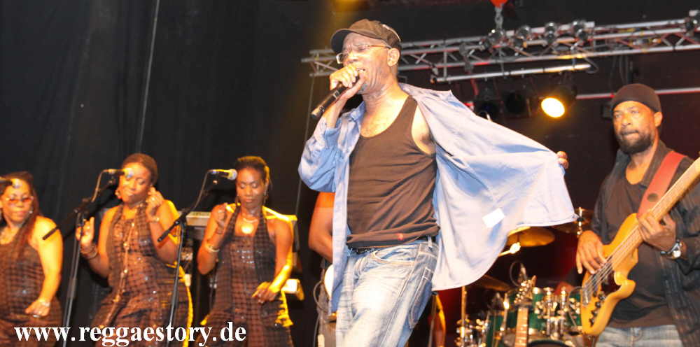 Beres Hammond & Harmony House Band