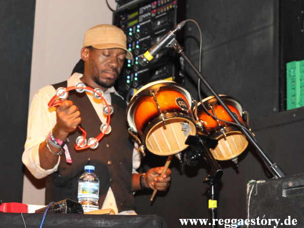 Beres Hammond & Harmony House Band
