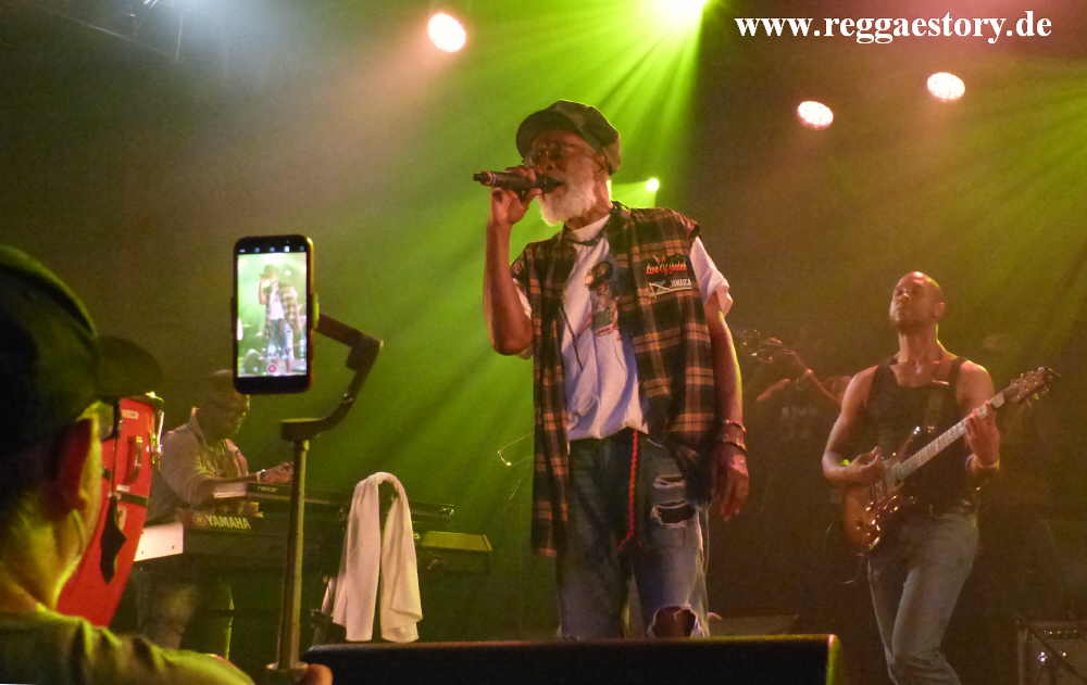 Burning Spear - Astra Berlin