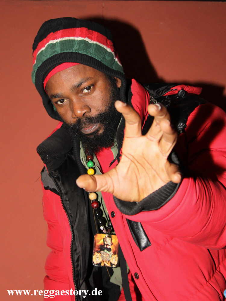 Jah Thunder
