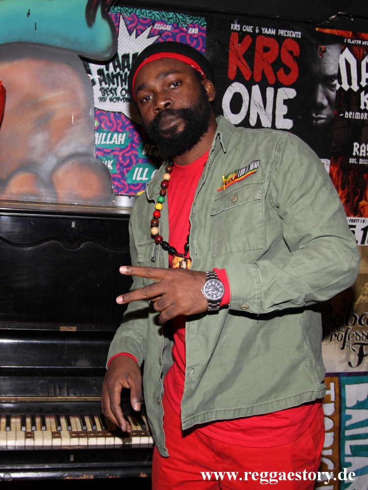 Jah Thunder