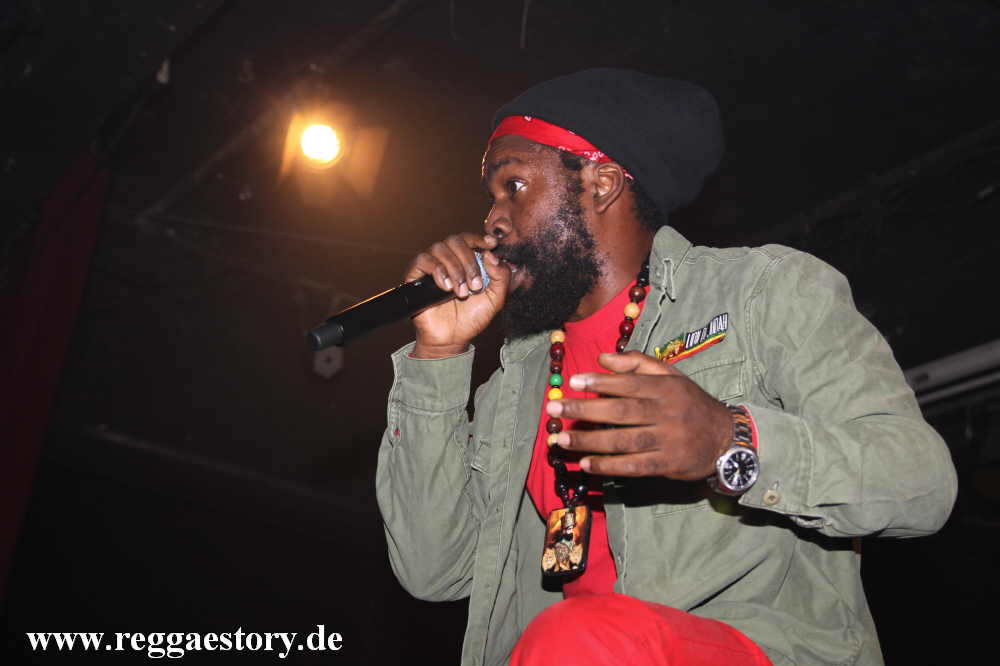 Jah Thunder