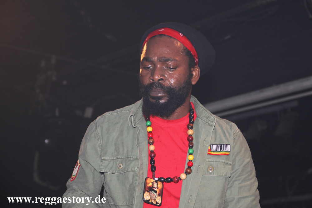 Jah Thunder