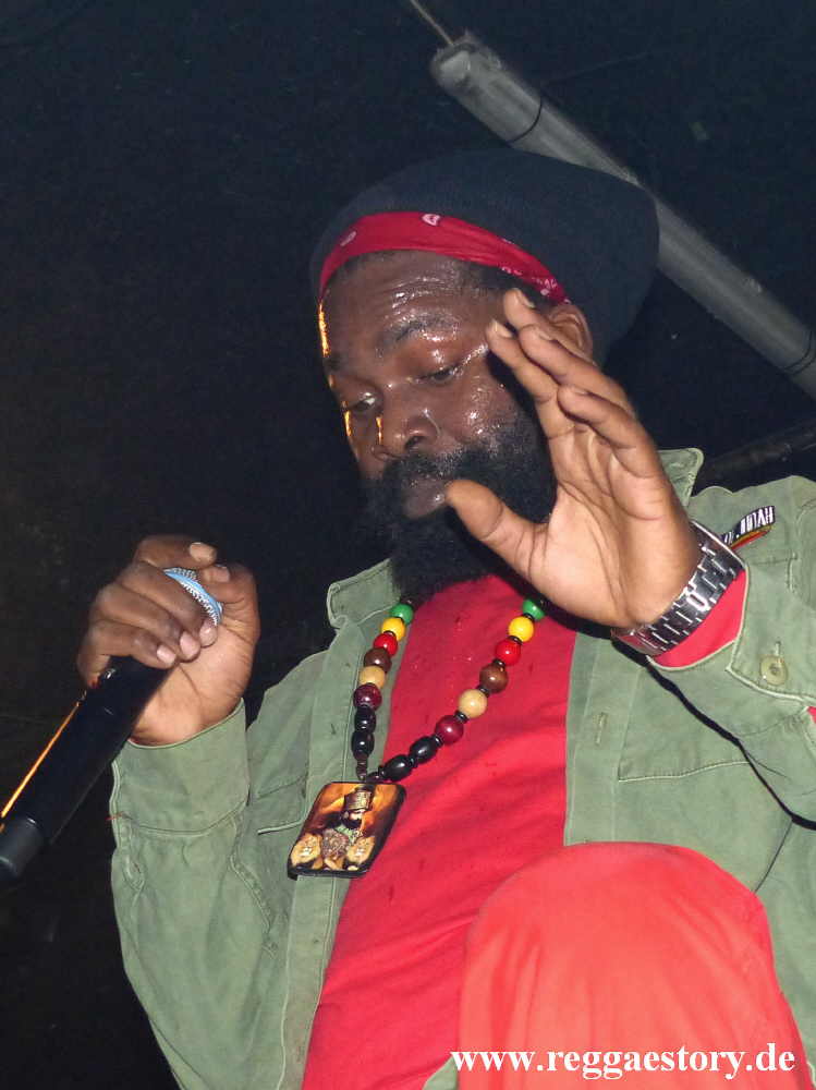 Jah Thunder