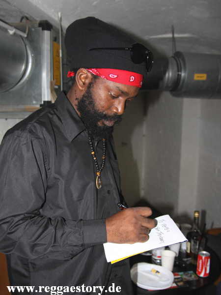Jah Thunder