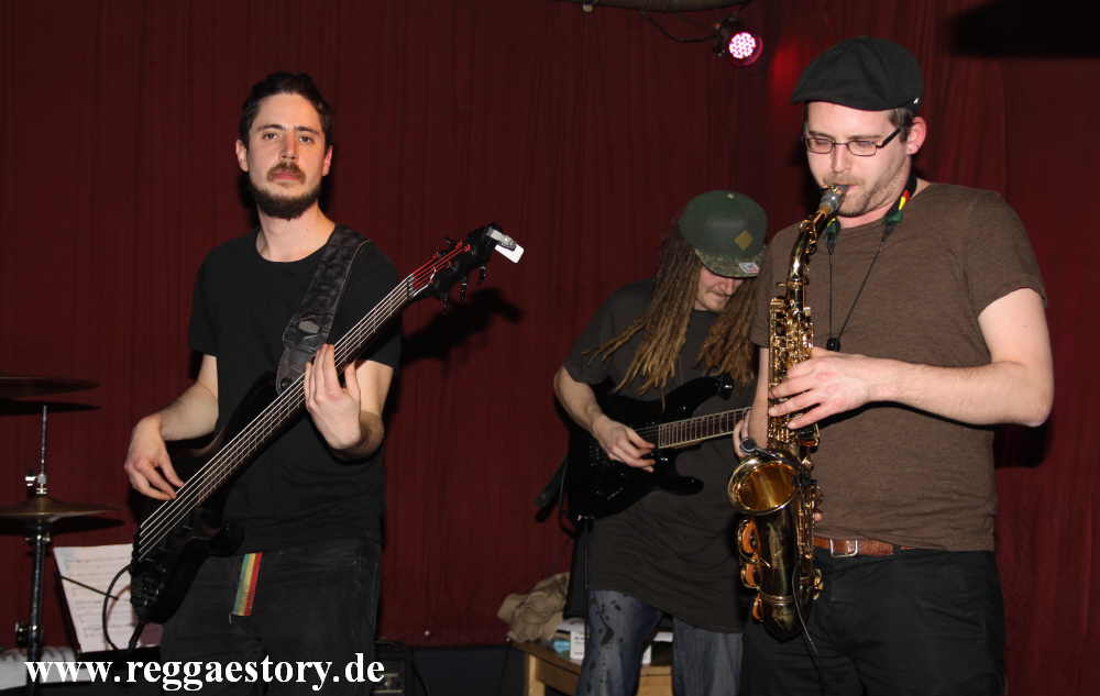 Solid Vibrations Band