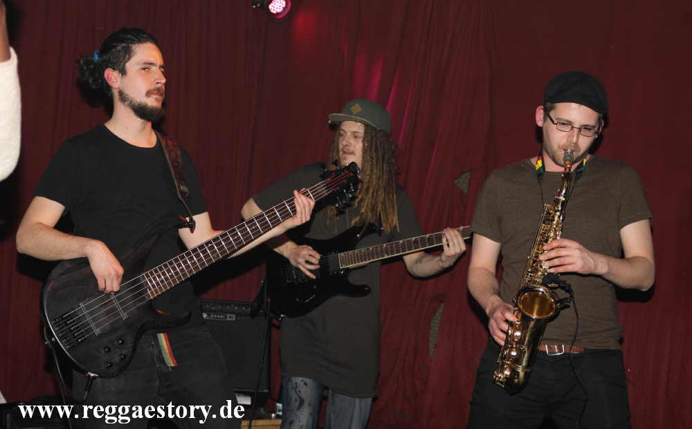 Solid Vibrations Band