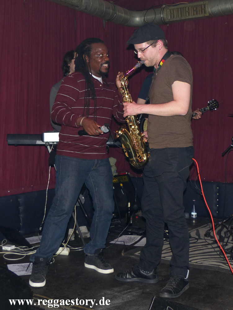 Chuck Fenda & Solid Vibrations Band