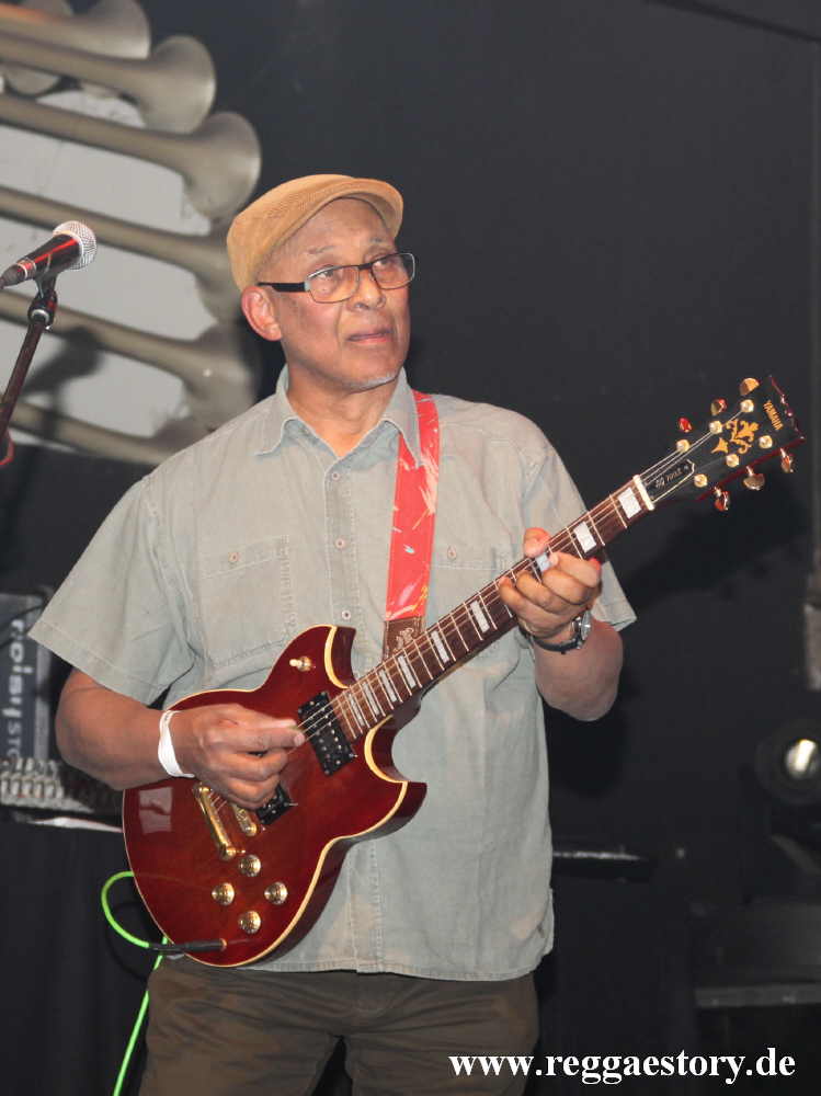The Dub Band - John Kpiaye
