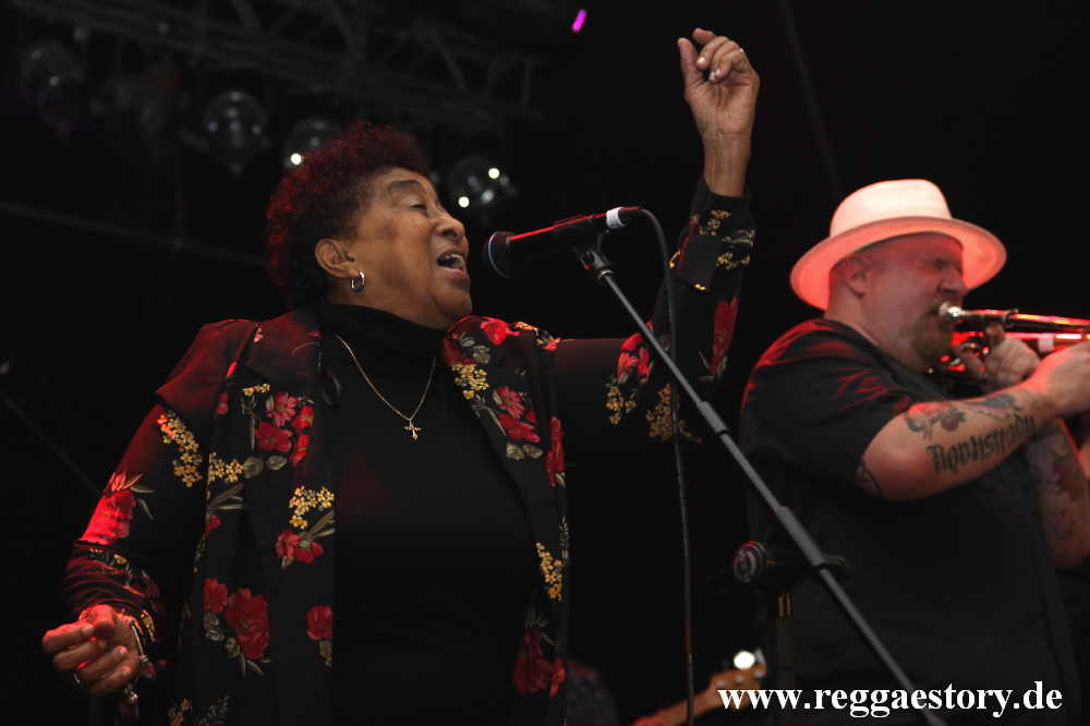 Doreen Shaffer - Dynamite Skafestival 2018