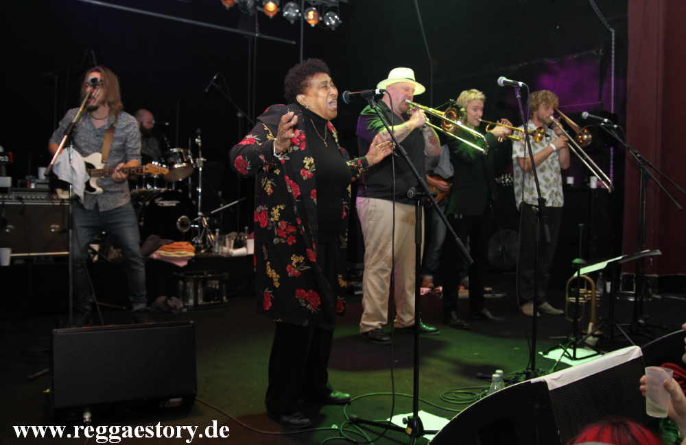 Doreen Shaffer - Dynamite Skafestival 2018