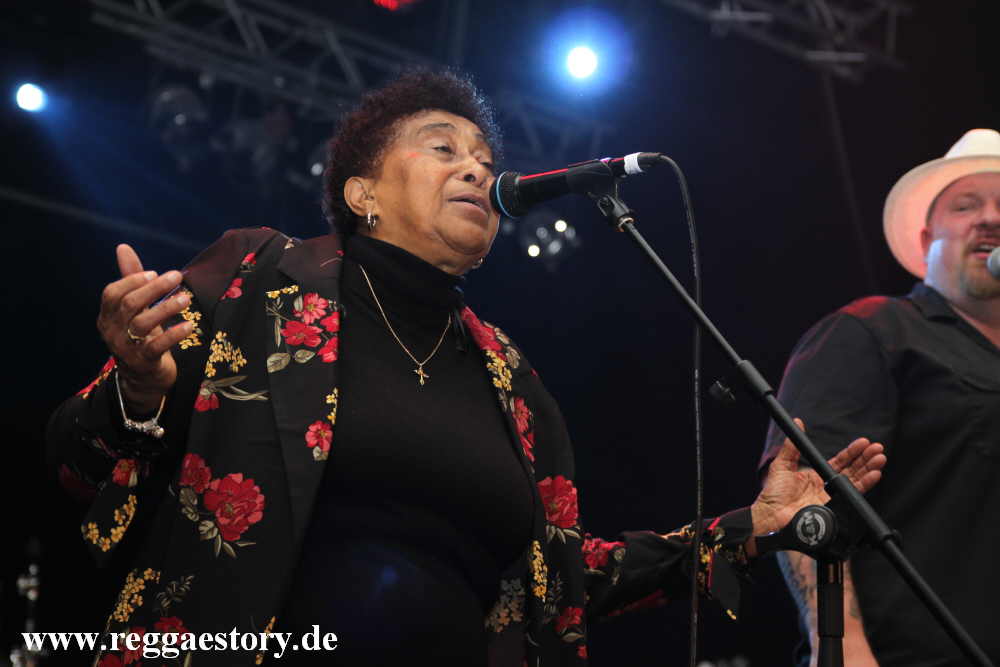 Doreen Shaffer - Dynamite Skafestival 2018