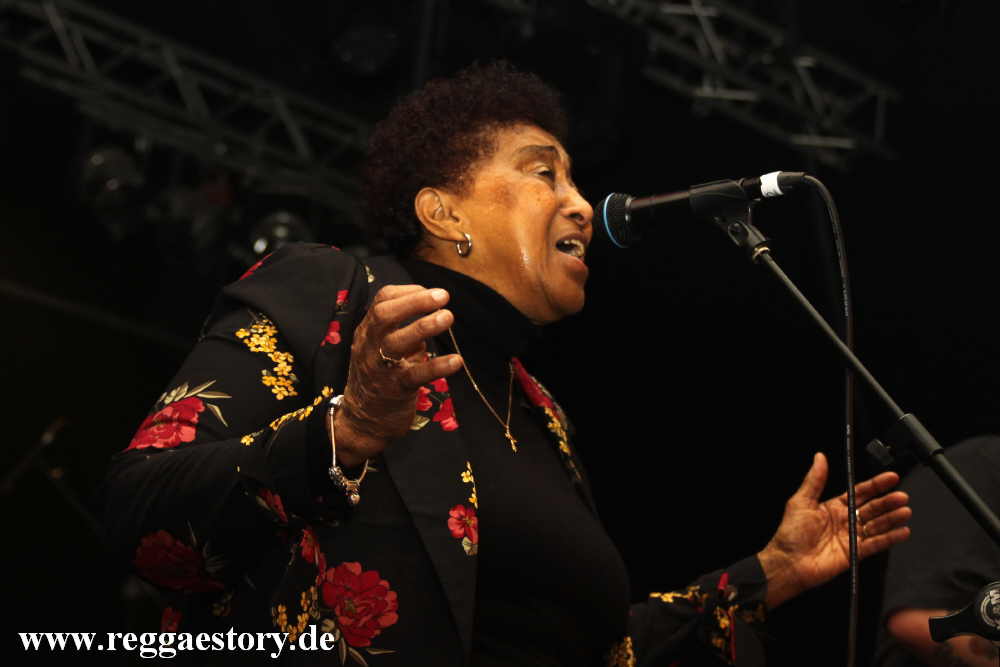 Doreen Shaffer - Dynamite Skafestival 2018