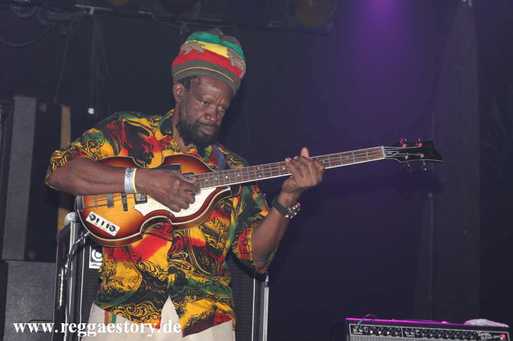 Roots Radics - Flabba