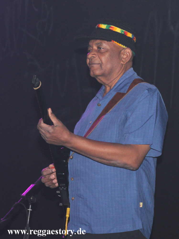 Roots Radics
