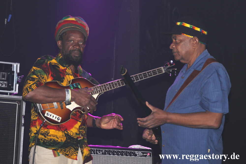 Roots Radics