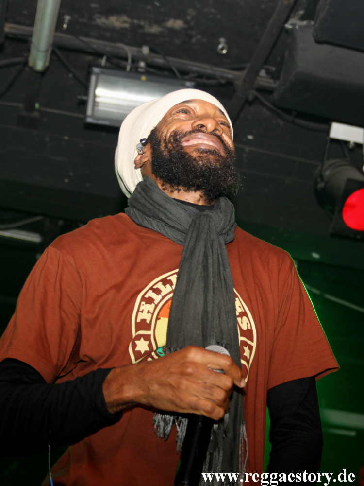 Junior Kelly - YAAM Berlin