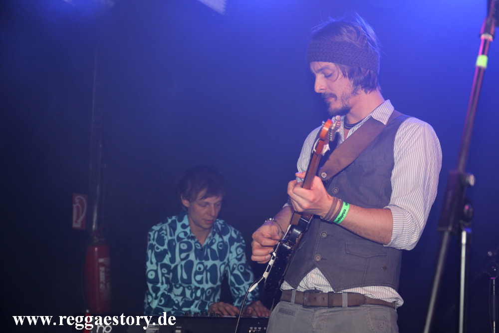 The Steadytones