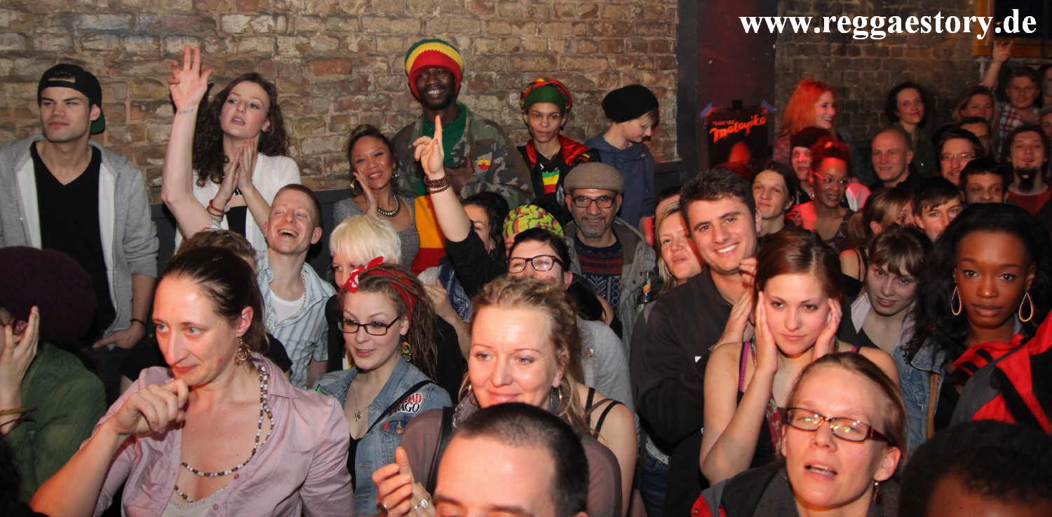 Im YAAM bei Ky-mani Marley