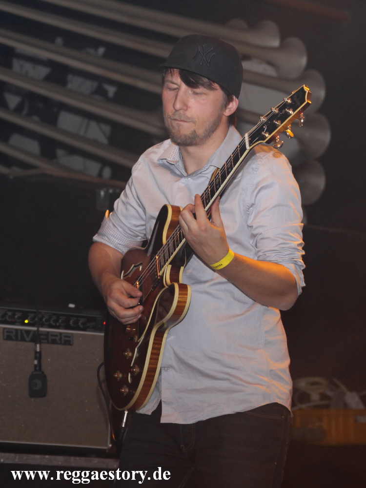Dub Akom Band