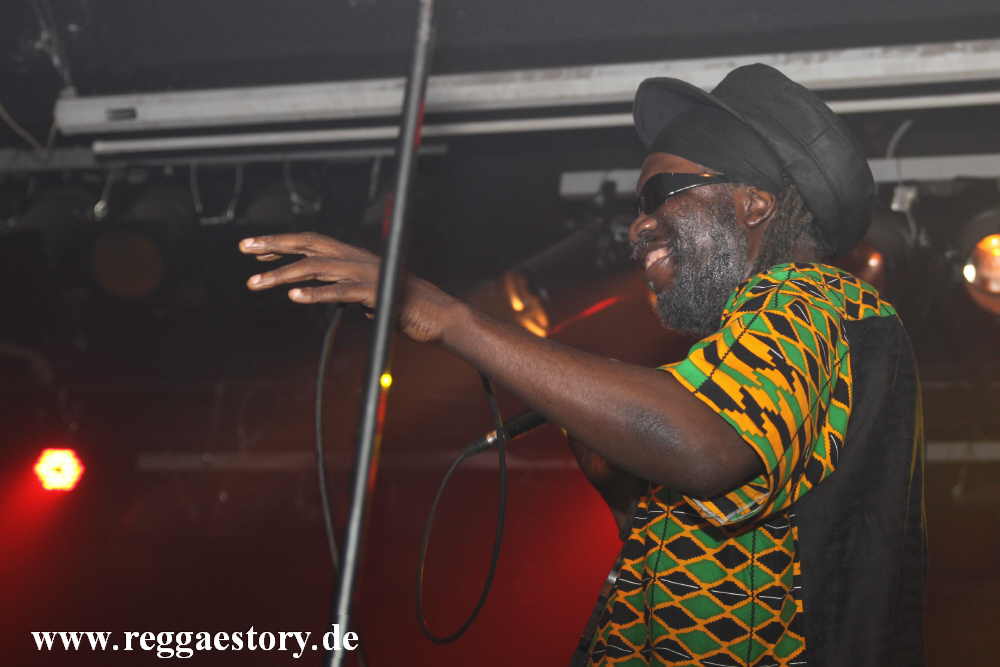 Macka B