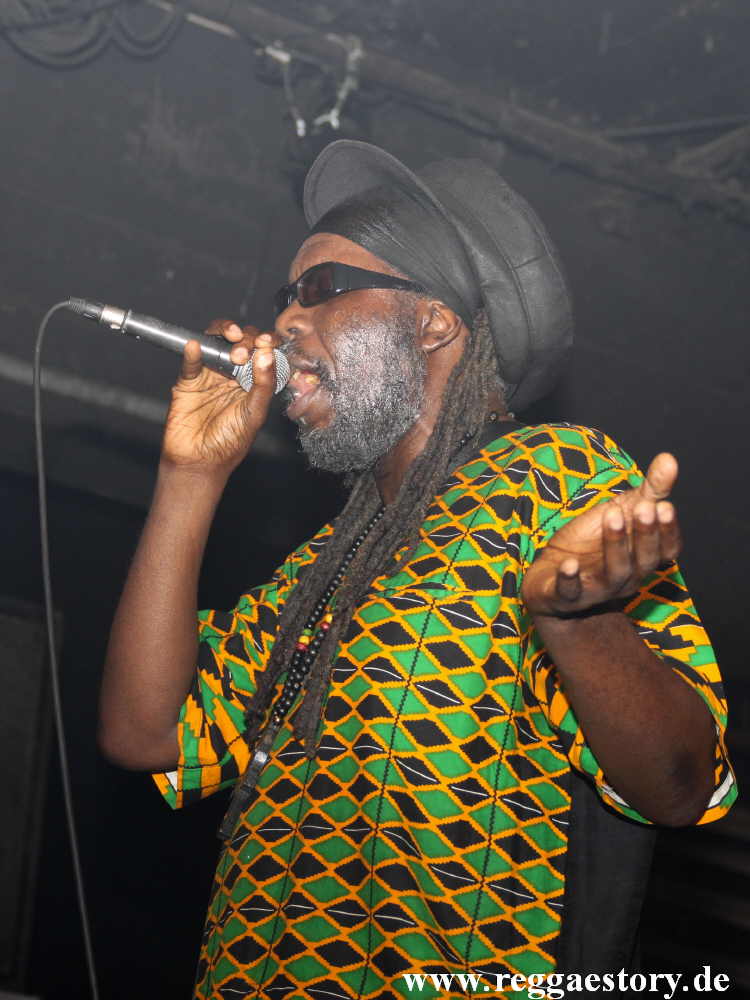 Macka B