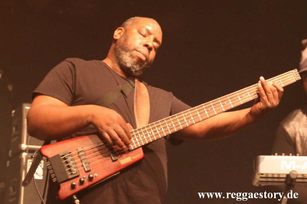 Roots Ragga Band