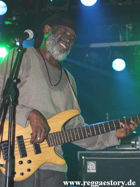 Midnite - Ron Benjamin