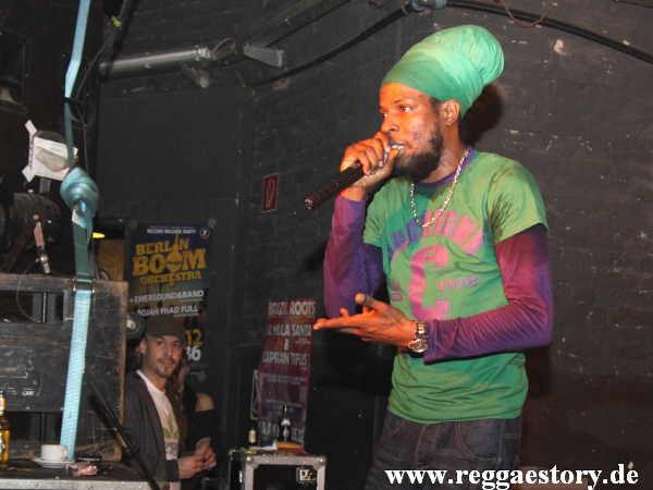Jah Mason & Ganjaman