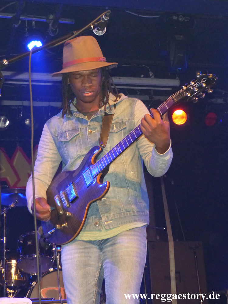 Kumar Bent - Raging Fyah