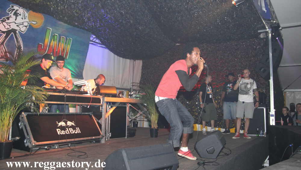 Ky-Enie - Reggae Jam 2012