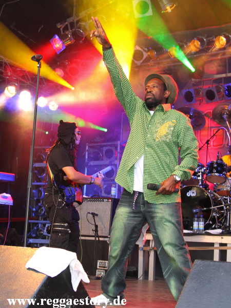 Tosh Meets Marley - Kenyatta Biggs - Reggae Jam 2012