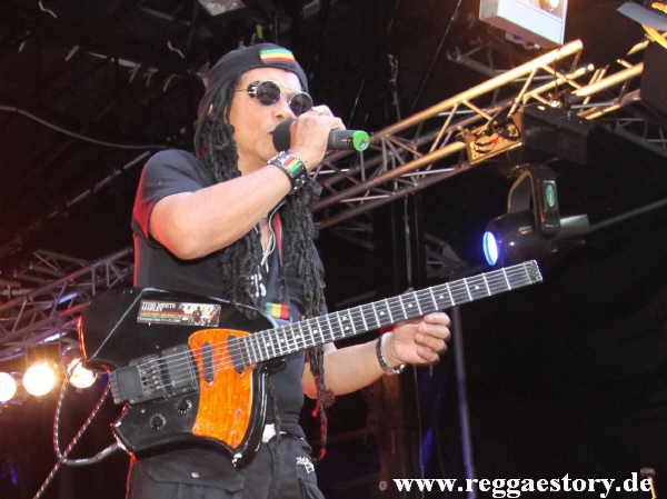 Tosh Meets Marley - Tony Chin - Reggae Jam 2012