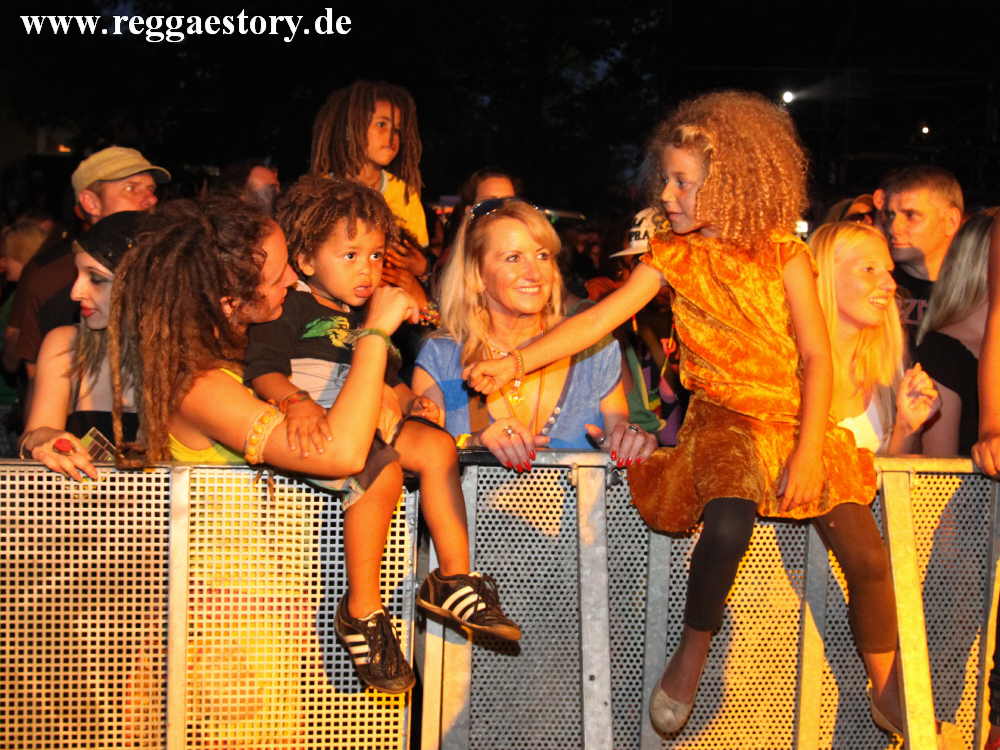 bei Nkulee Dube - Reggae Jam 2012