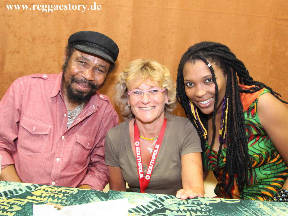 Fully Fullwood + Nkulee Dube - Reggae Jam 2012
