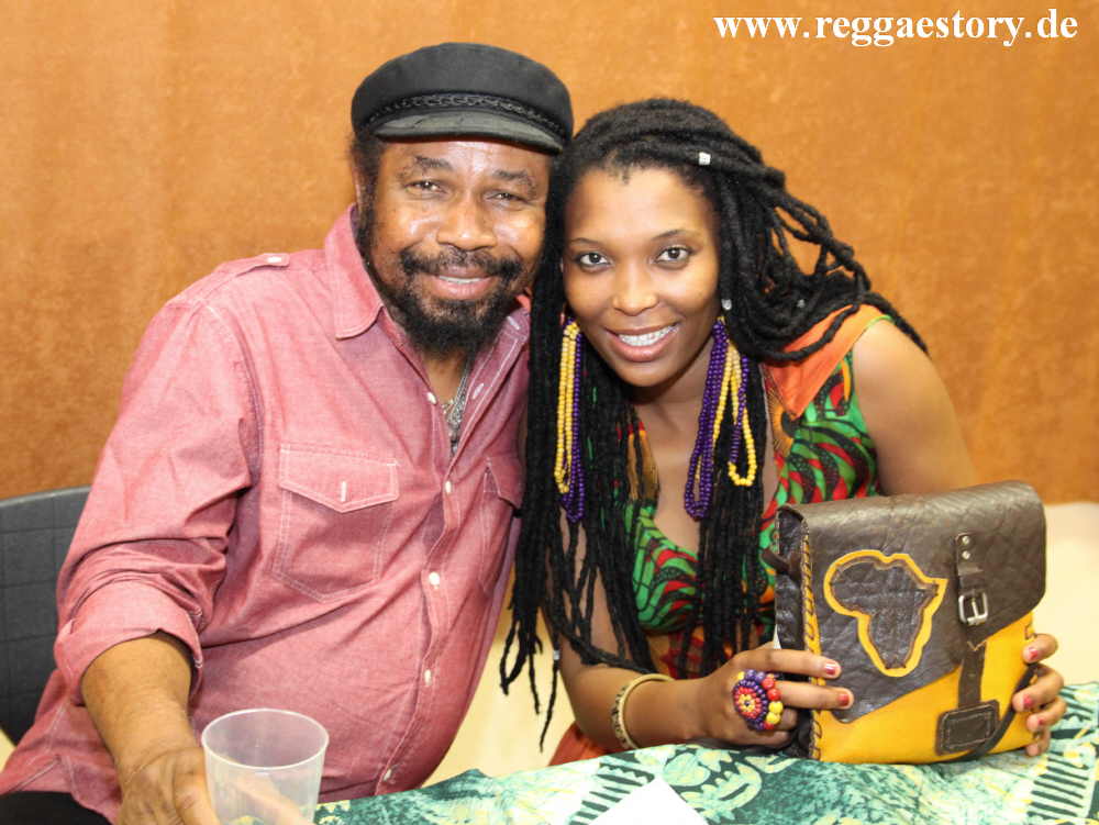 Fully Fullwood + Nkulee Dube - Reggae Jam 2012