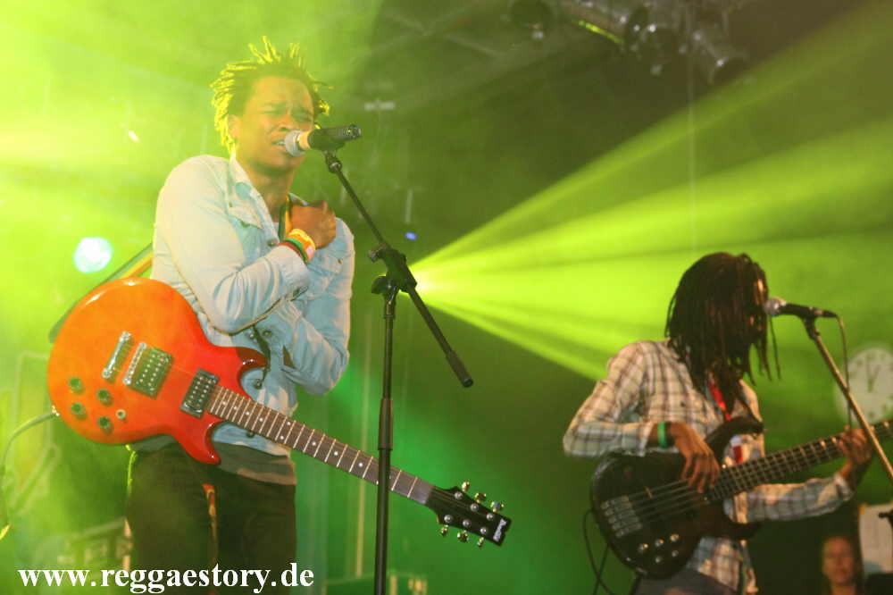 Raging Fyah - Reggae Jam 2012