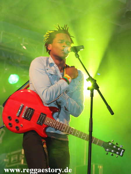 Raging Fyah - Reggae Jam 2012