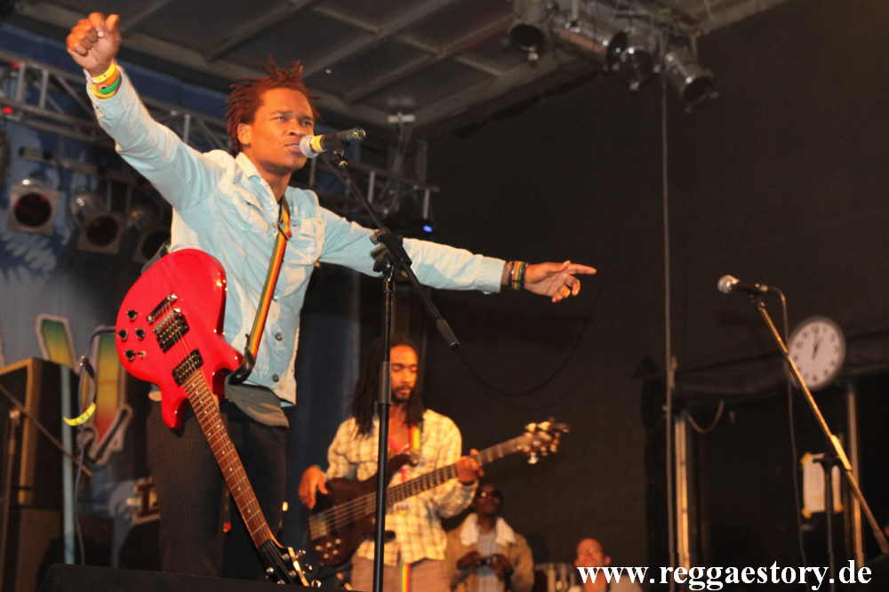 Raging Fyah - Reggae Jam 2012