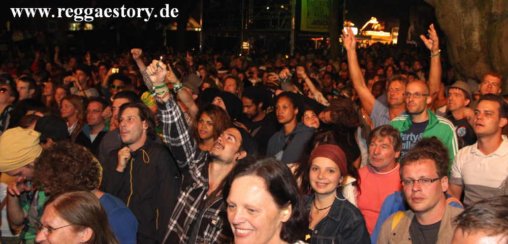 Raging Fyah - Reggae Jam 2012