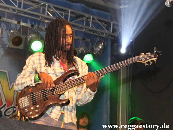 Raging Fyah - Reggae Jam 2012