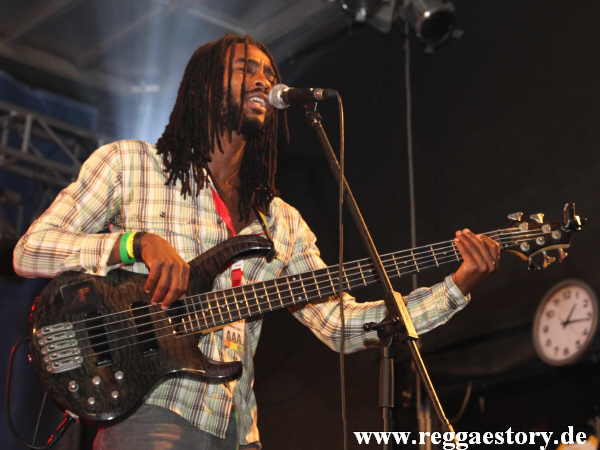 Raging Fyah - Reggae Jam 2012