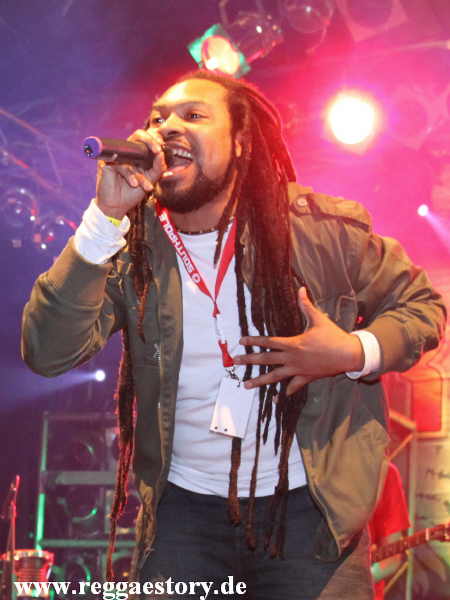 Smiley bei Anthony B - Reggae Jam 2012